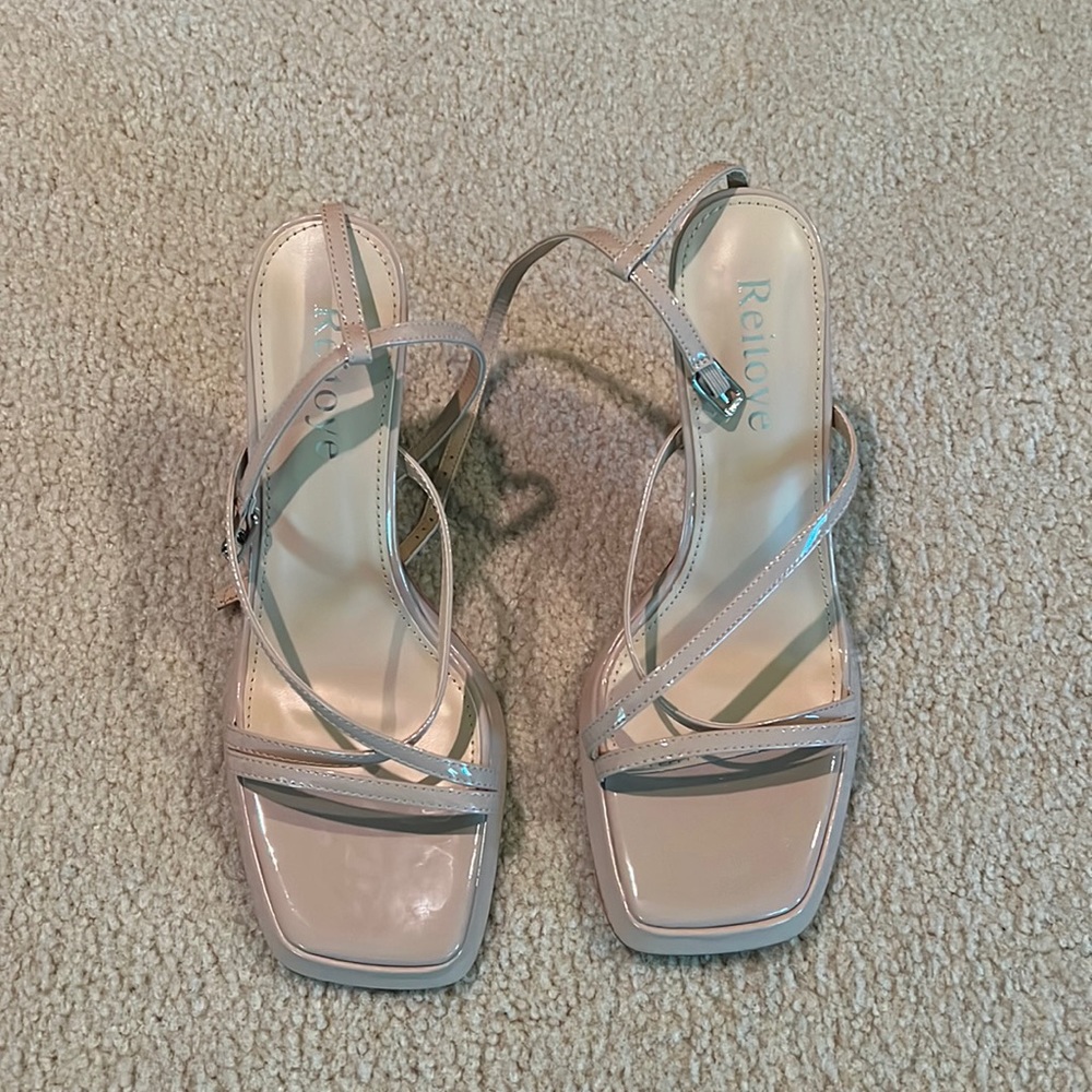 Reitoye heels